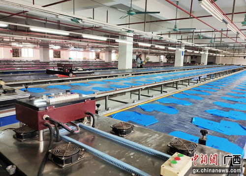 广西桂平打造西南地区最大休闲运动服装生产基地 产品远销欧美